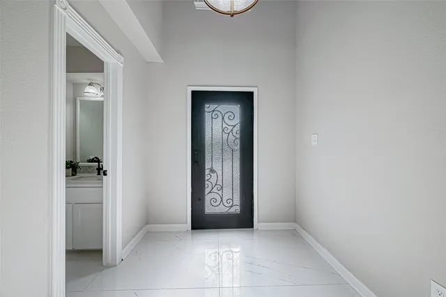 a view of front door with a door