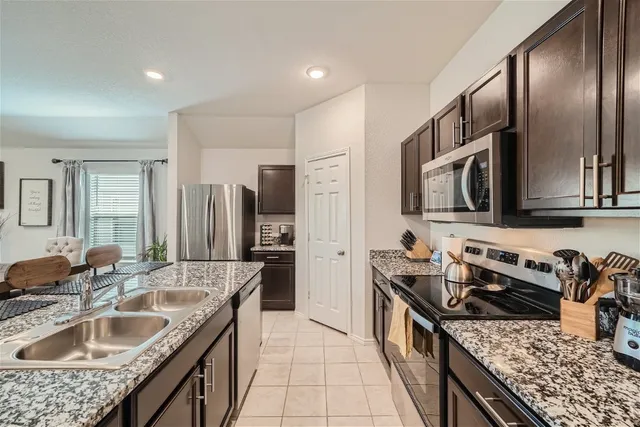 $315,000 | 717 Taggart Trail, Jarrell, TX 76537