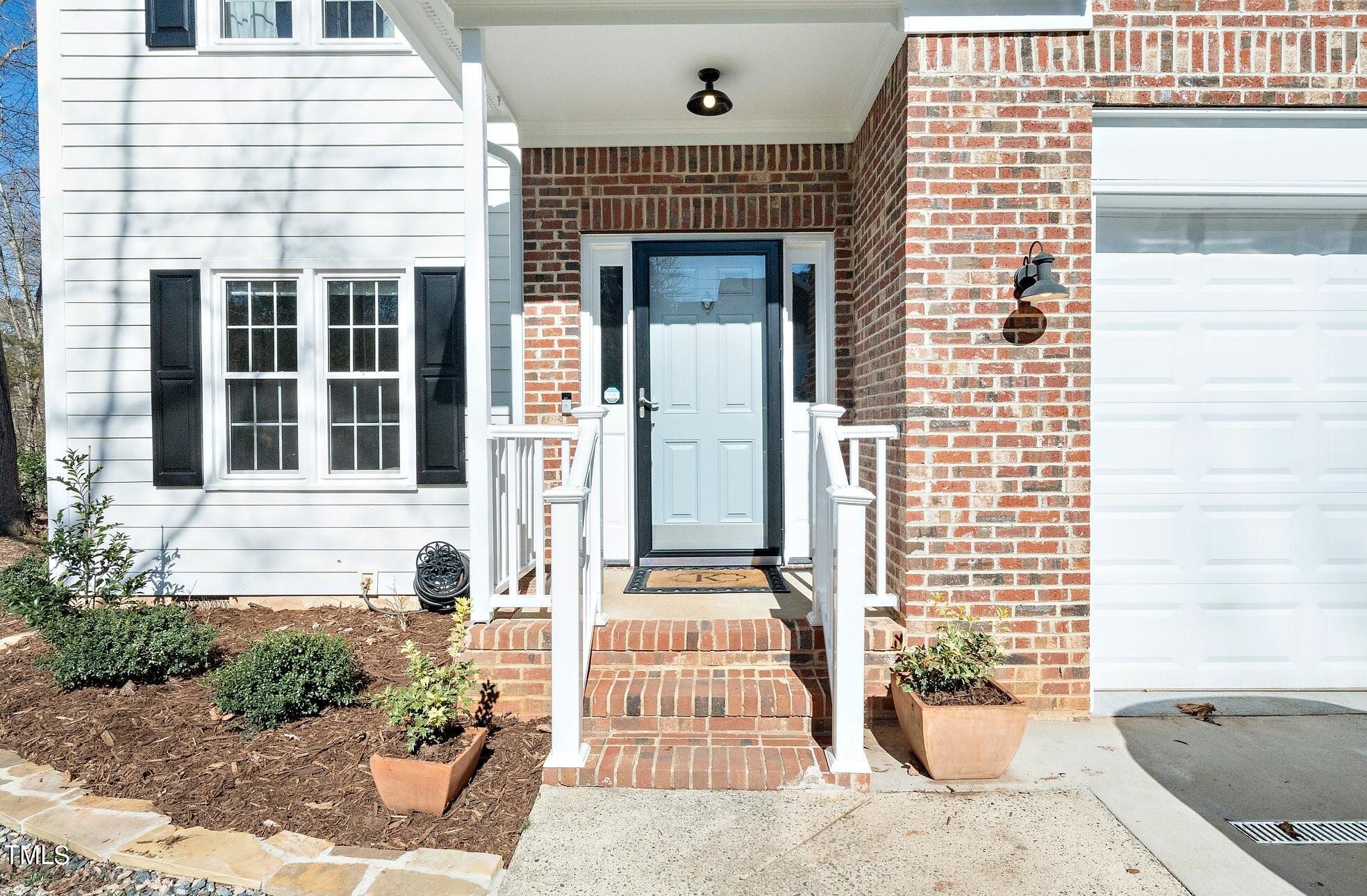 832 Bromley Way Raleigh, NC 27615 - Photo 2 of 24 Bromley Ko 2 Front Detail