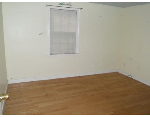 9 Brackett Road Framingham, MA 01702 - Photo 5 of 7 Gallery Image 5