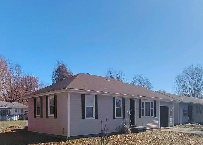 2300 Sunset Avenue Baxter Springs, KS 66713 - Photo 5 of 20