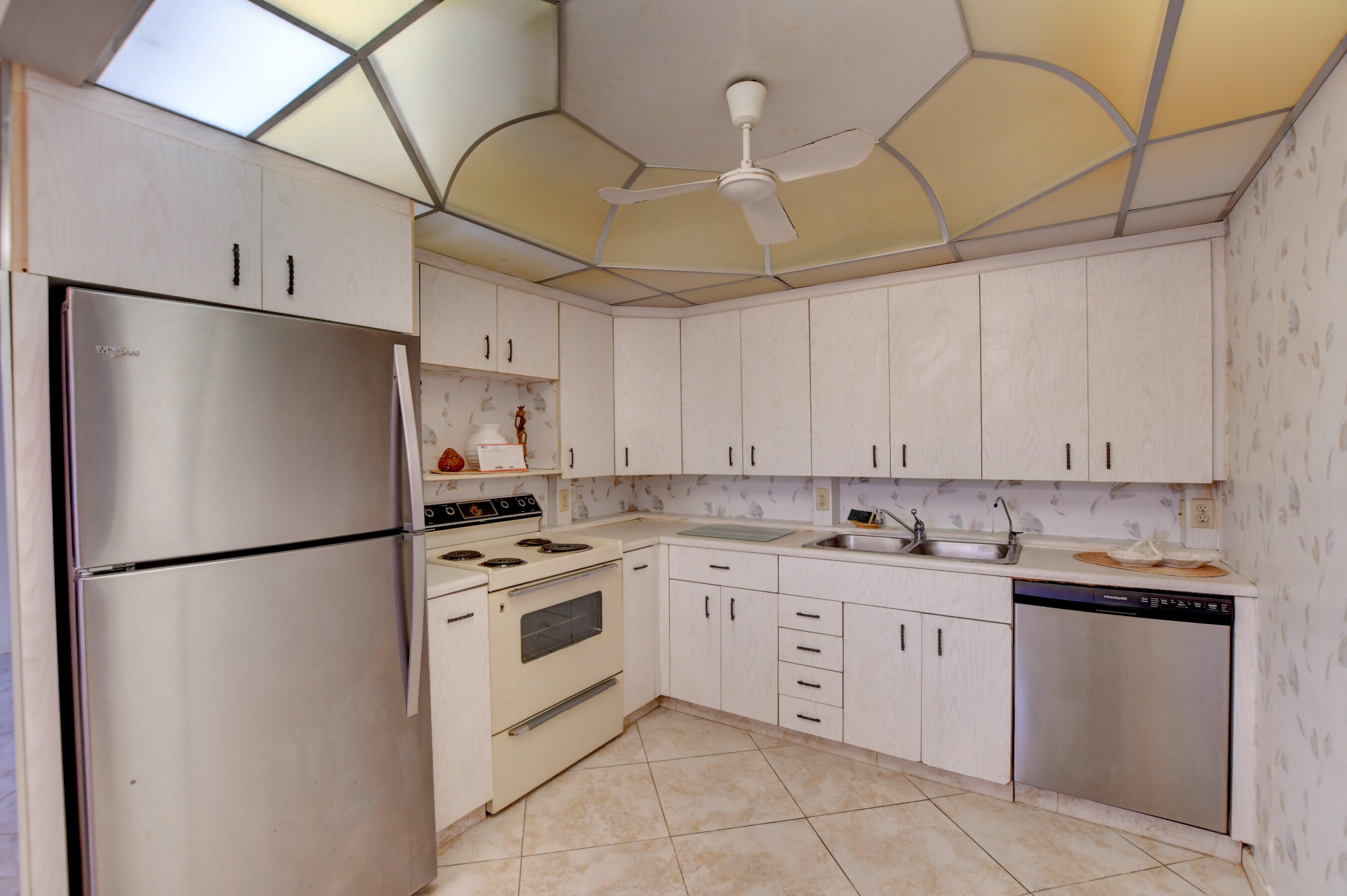 2014 Hythe A Boca Raton, FL 33434 - Photo 10 of 51 EBF_7383And4more
