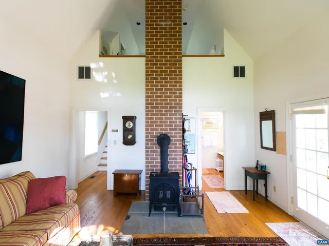 a view of a yard with an trees