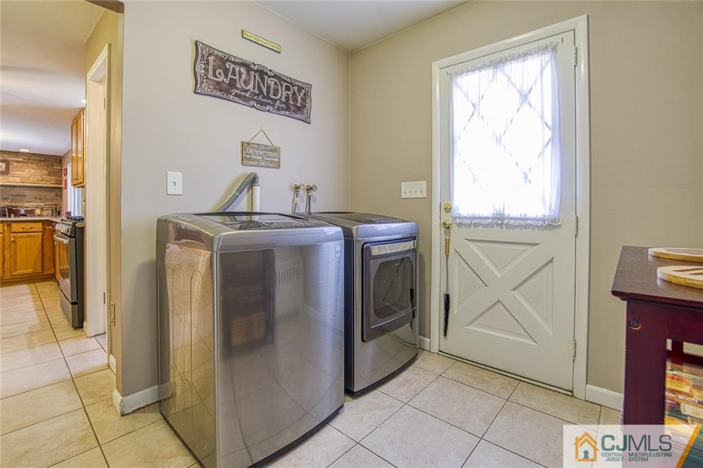 376 Old Stage Road East Brunswick, NJ 08816 - Photo 35 of 53 Gallery Image 35