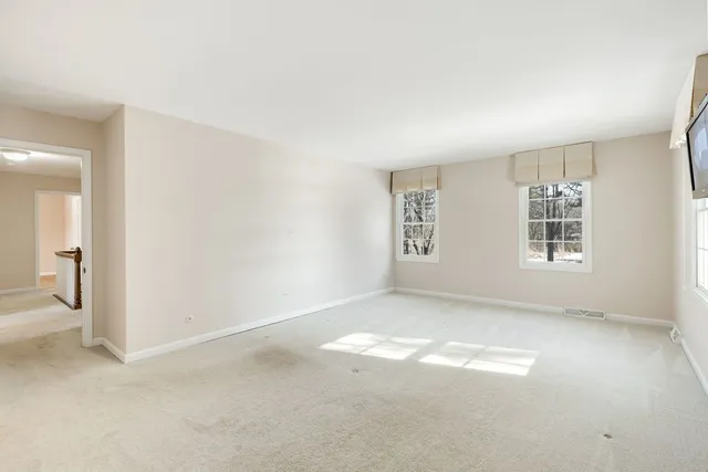 $825,000 | 23 Old Barrington Court, Lake Barrington, IL 60641