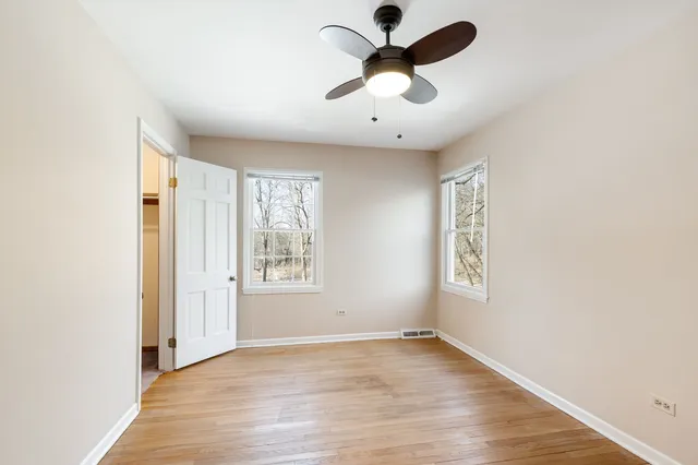 $825,000 | 23 Old Barrington Court, Lake Barrington, IL 60641