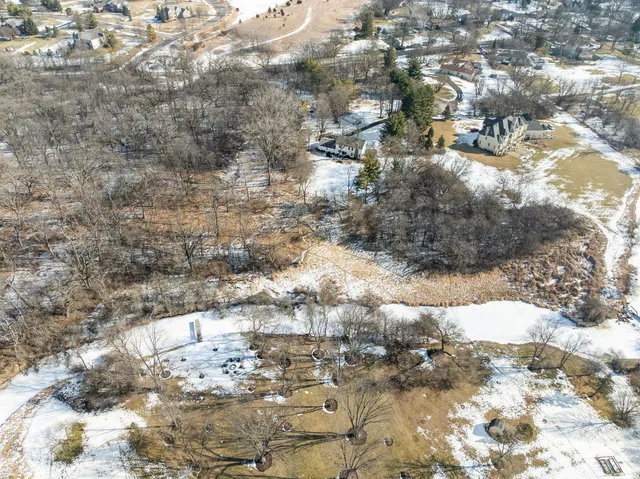 $825,000 | 23 Old Barrington Court, Lake Barrington, IL 60641