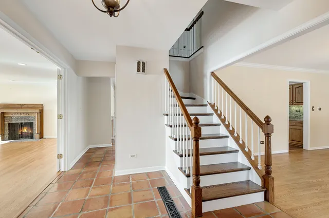 $825,000 | 23 Old Barrington Court, Lake Barrington, IL 60641