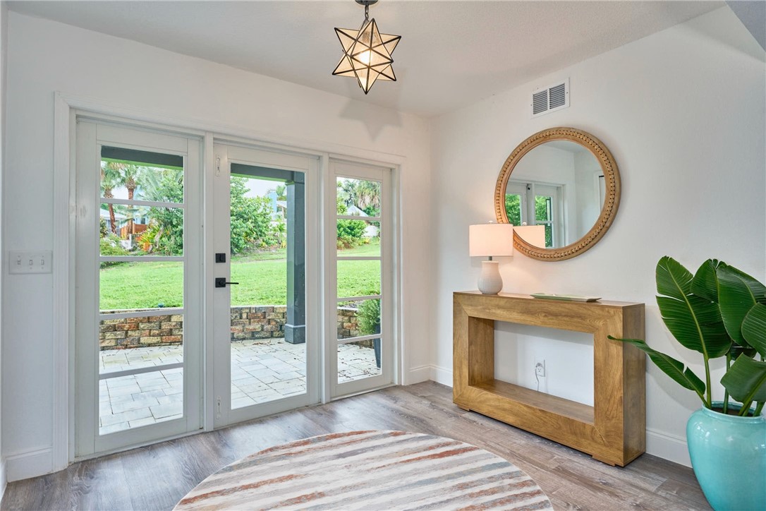 8045 142nd Street Sebastian, FL 32958 - Photo 7 of 36