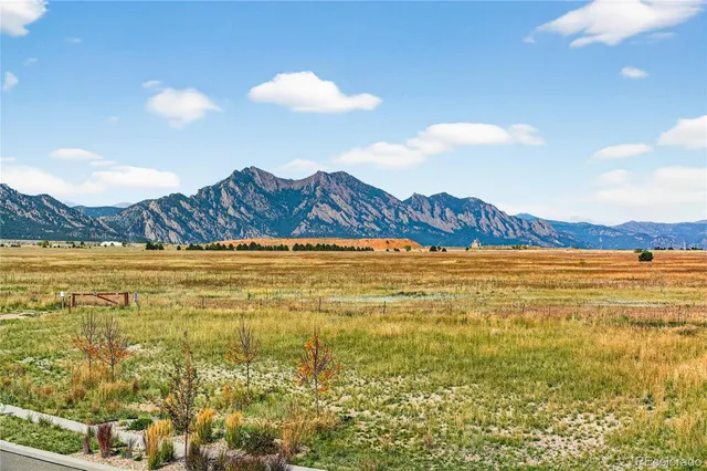 $1,275,000 | 18422 West 95th Place, Arvada, CO 80007