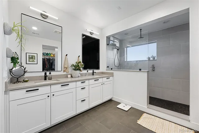 $1,275,000 | 18422 West 95th Place, Arvada, CO 80007