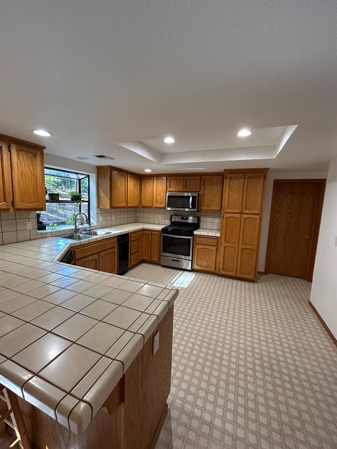 3441 Spirit Lane Pollock Pines, CA 95726 - Photo 5 of 38