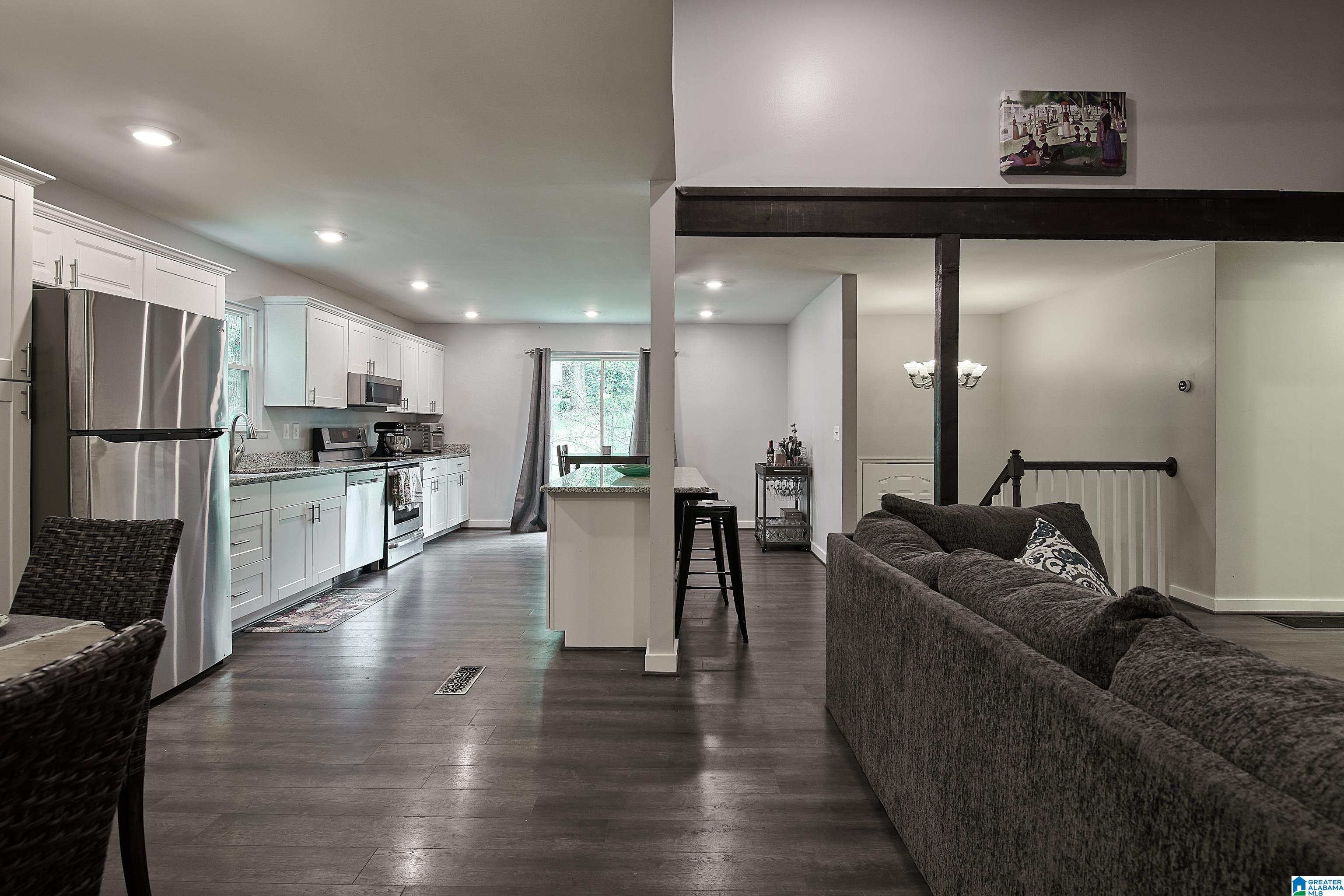 5645 Hampton Road Birmingham, AL 35210 - Photo 3 of 46