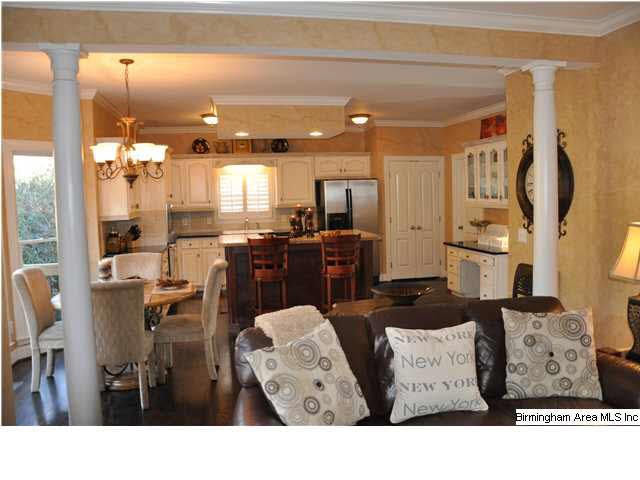 4960 Eagle Crest Road Birmingham, AL 35242 - Photo 2 of 32