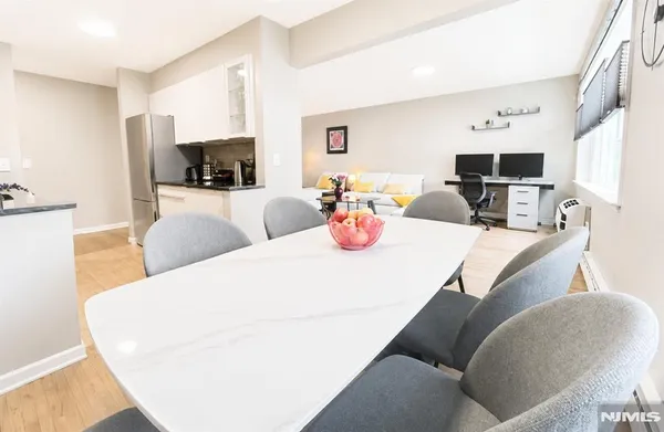 $2,500 | 605 Grove Street, Unit H3, Clifton, NJ 07013