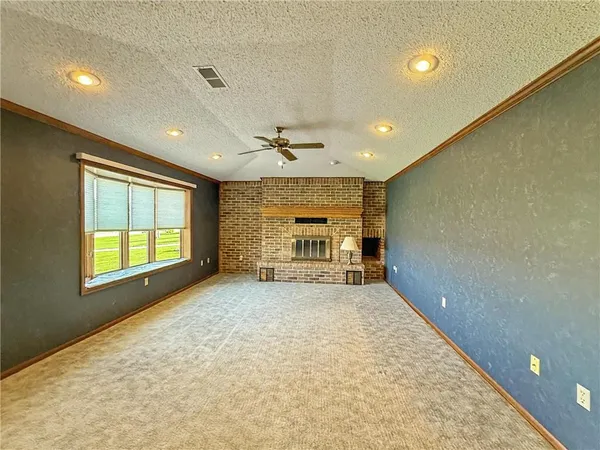 $509,000 | 23171 Highway 148, Maryville, MO 64468