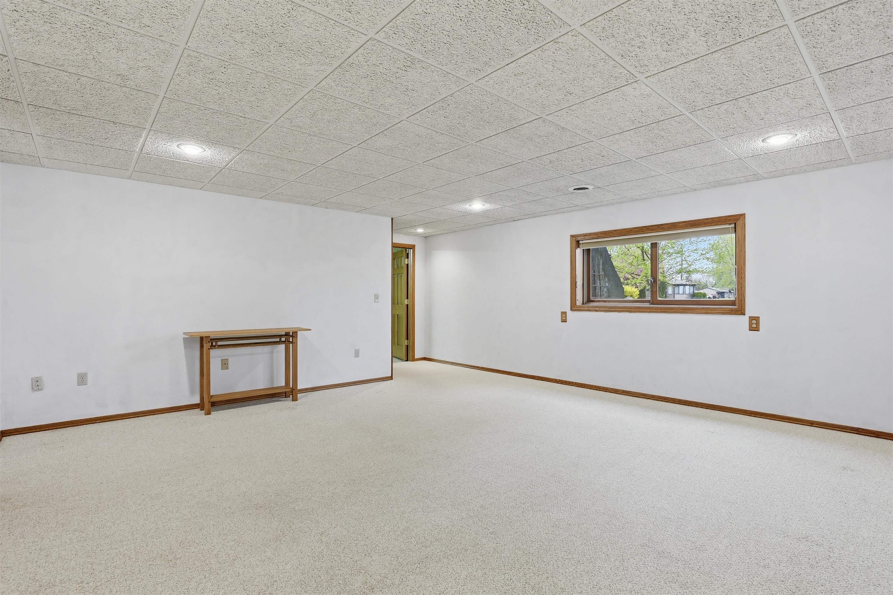 W5472 Edelweiss Court Appleton, WI 54913 - Photo 24 of 38