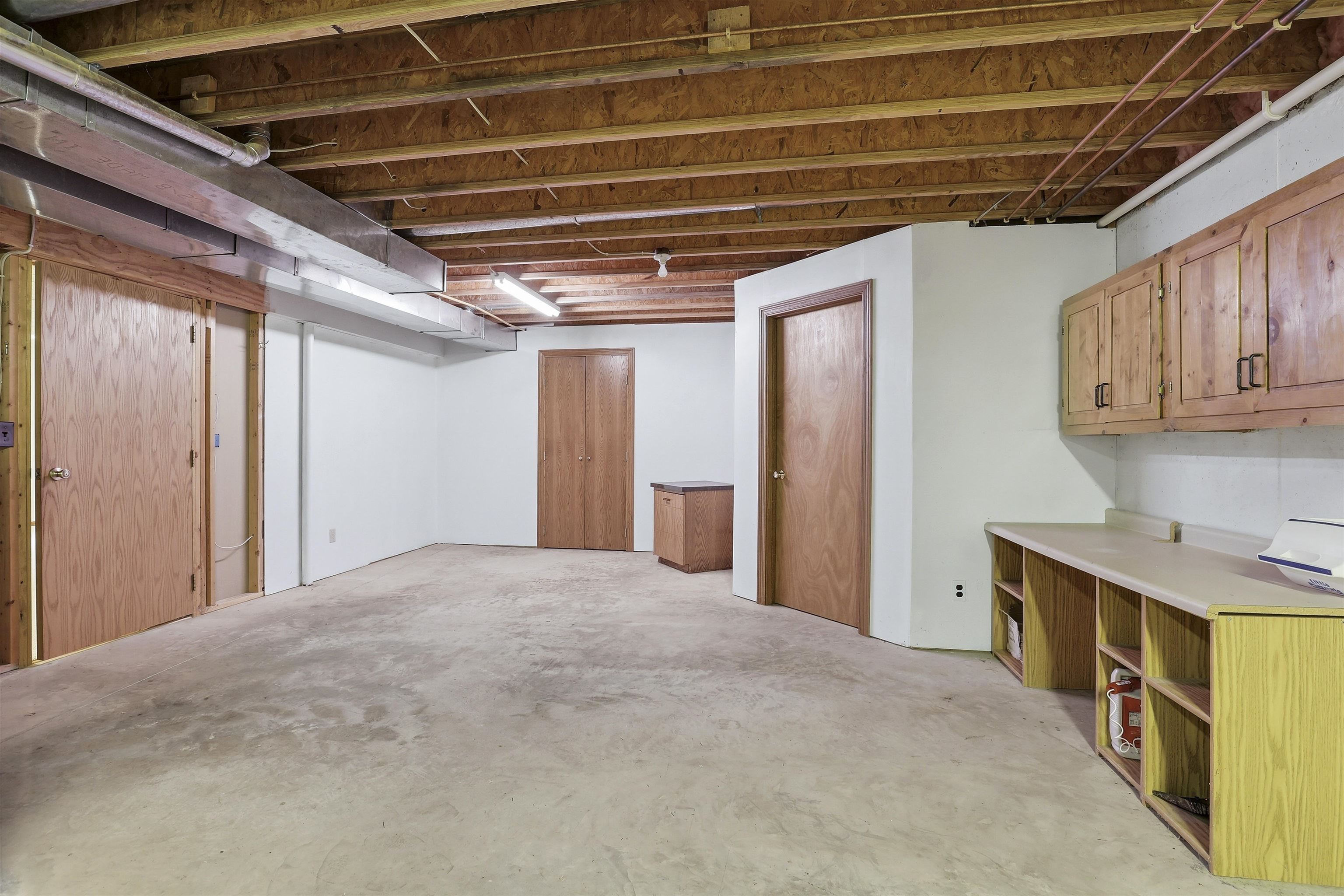 W5472 Edelweiss Court Appleton, WI 54913 - Photo 25 of 38