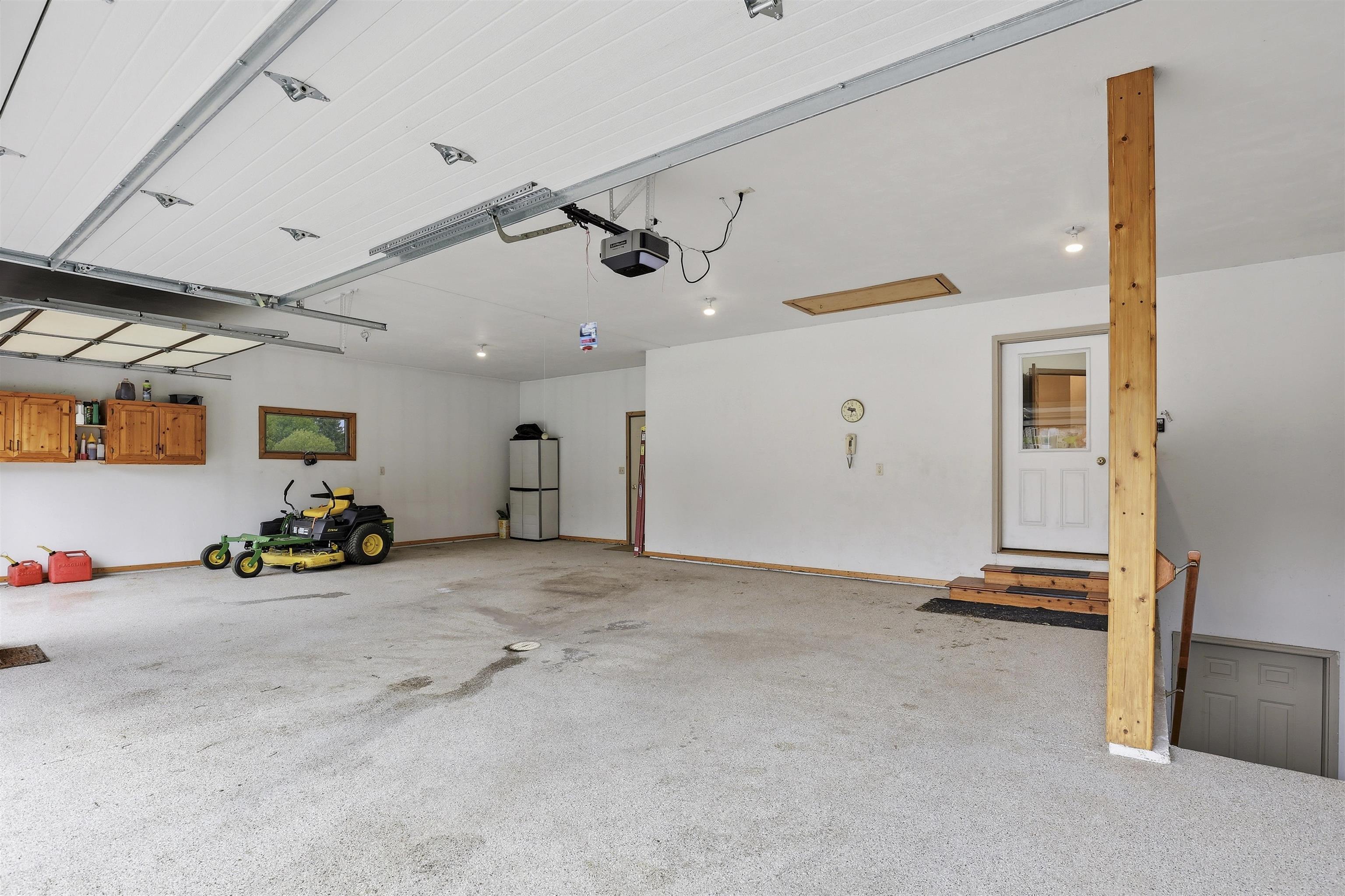 W5472 Edelweiss Court Appleton, WI 54913 - Photo 29 of 38