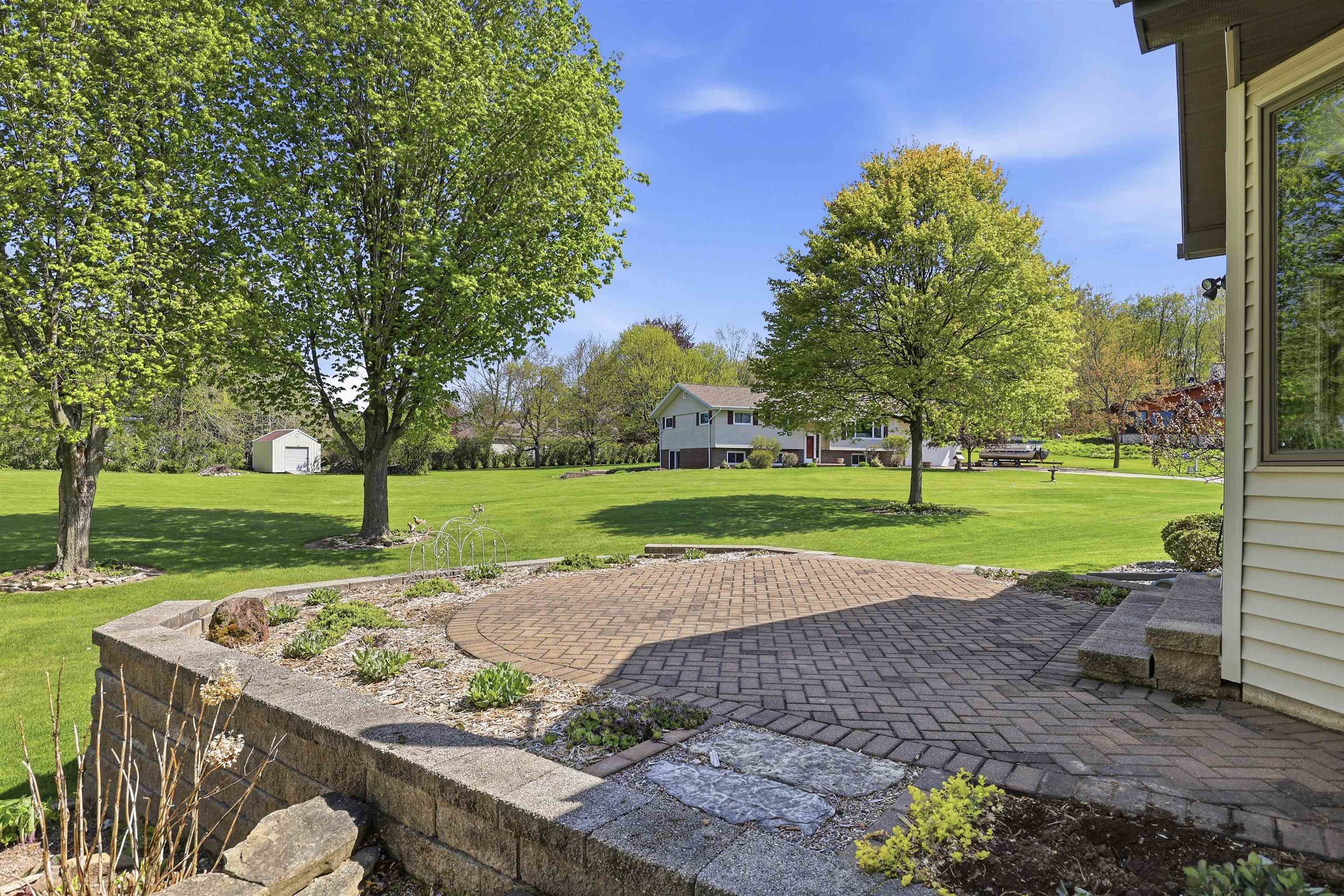 W5472 Edelweiss Court Appleton, WI 54913 - Photo 31 of 38