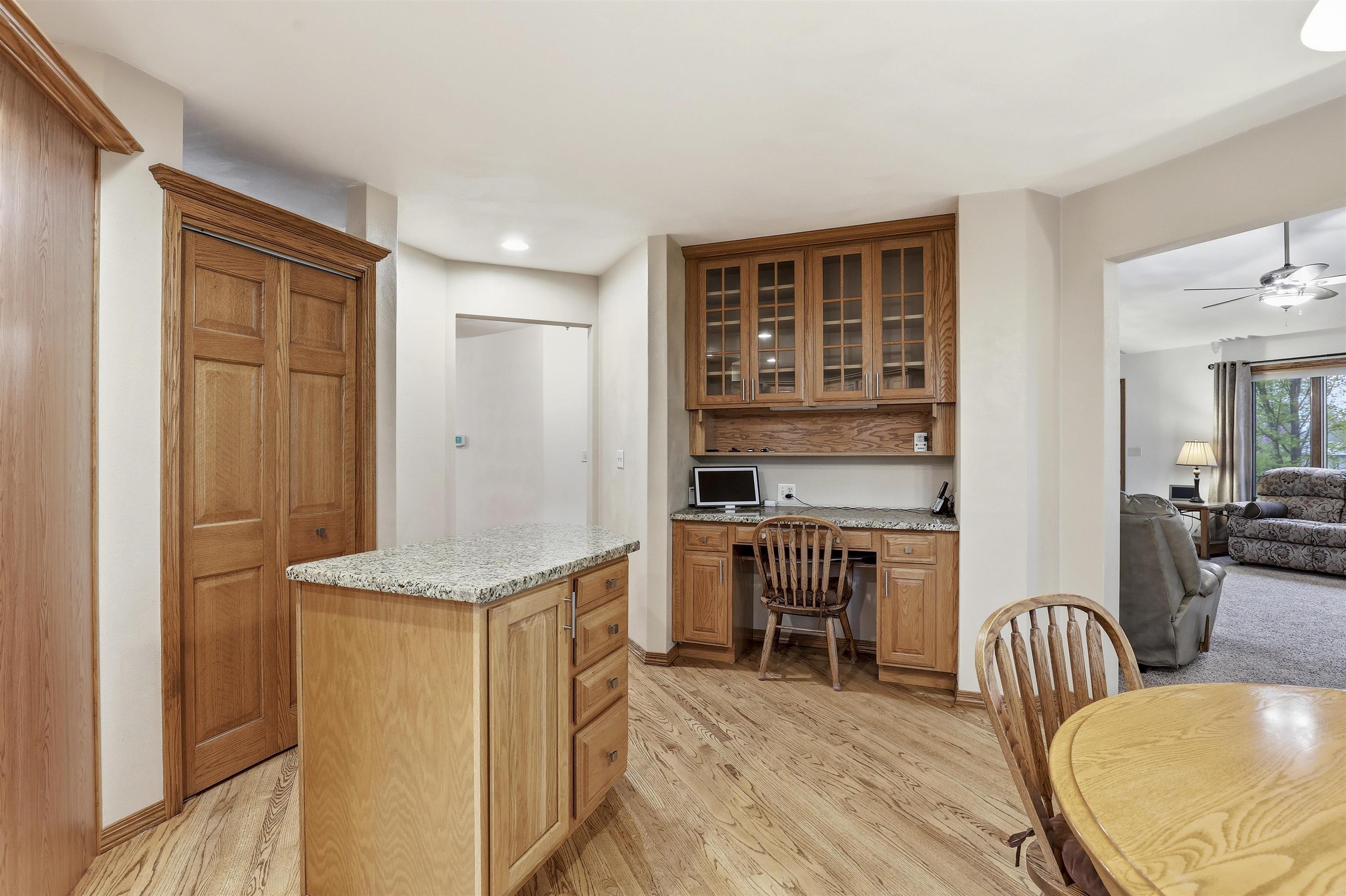 W5472 Edelweiss Court Appleton, WI 54913 - Photo 6 of 38