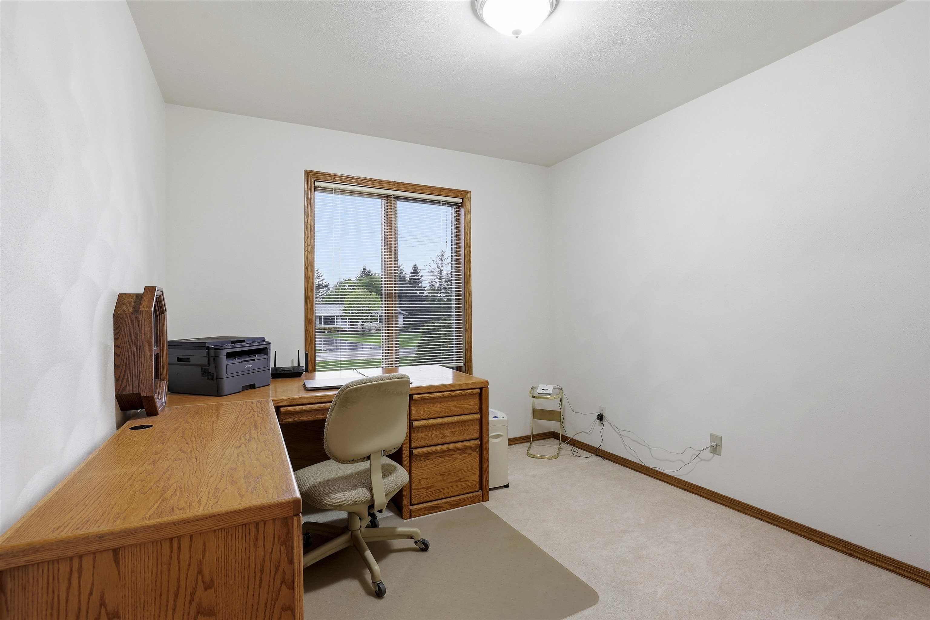 W5472 Edelweiss Court Appleton, WI 54913 - Photo 10 of 38