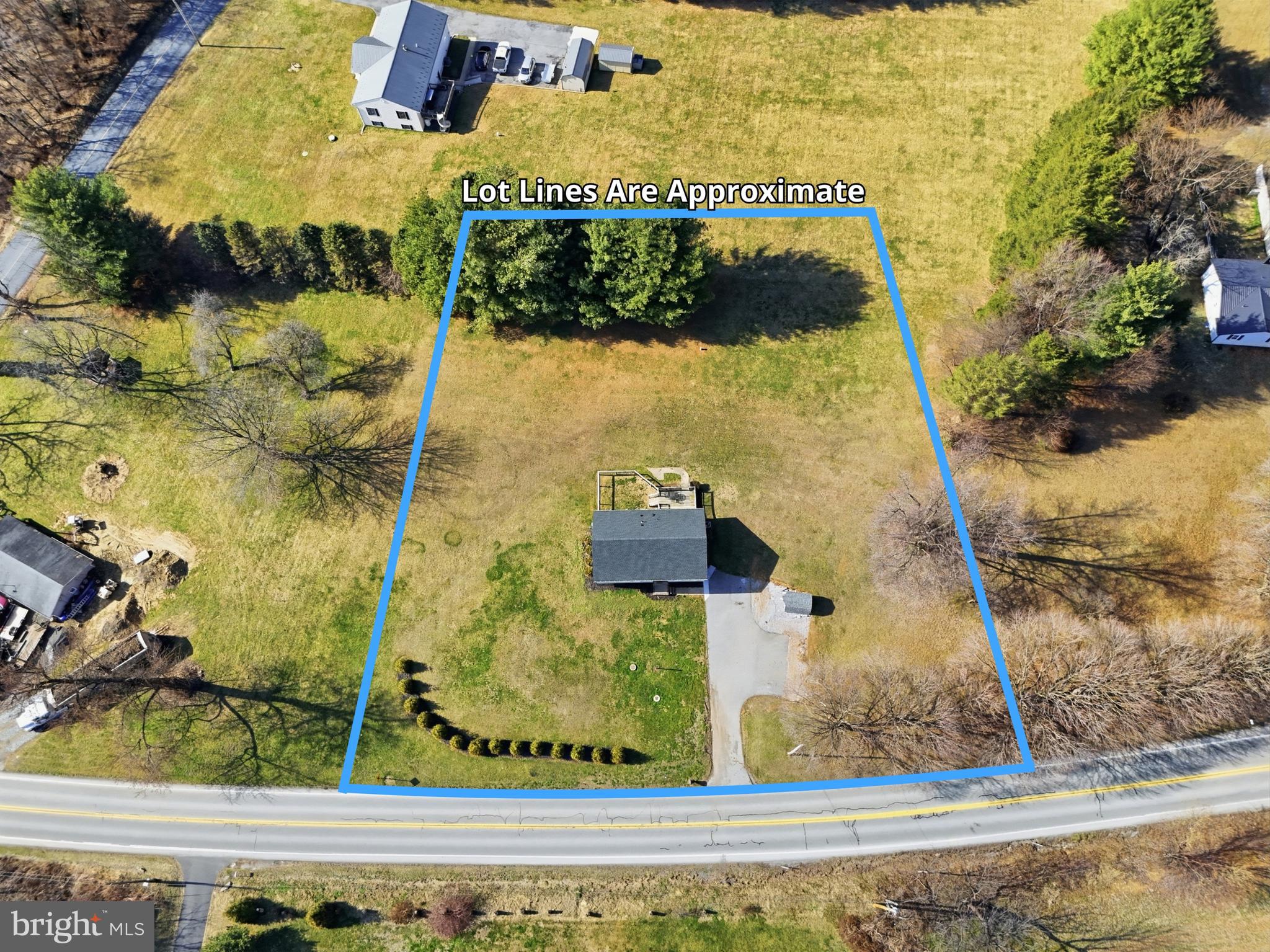 339 Lay Road Delta, PA 17314 - Photo 3 of 60