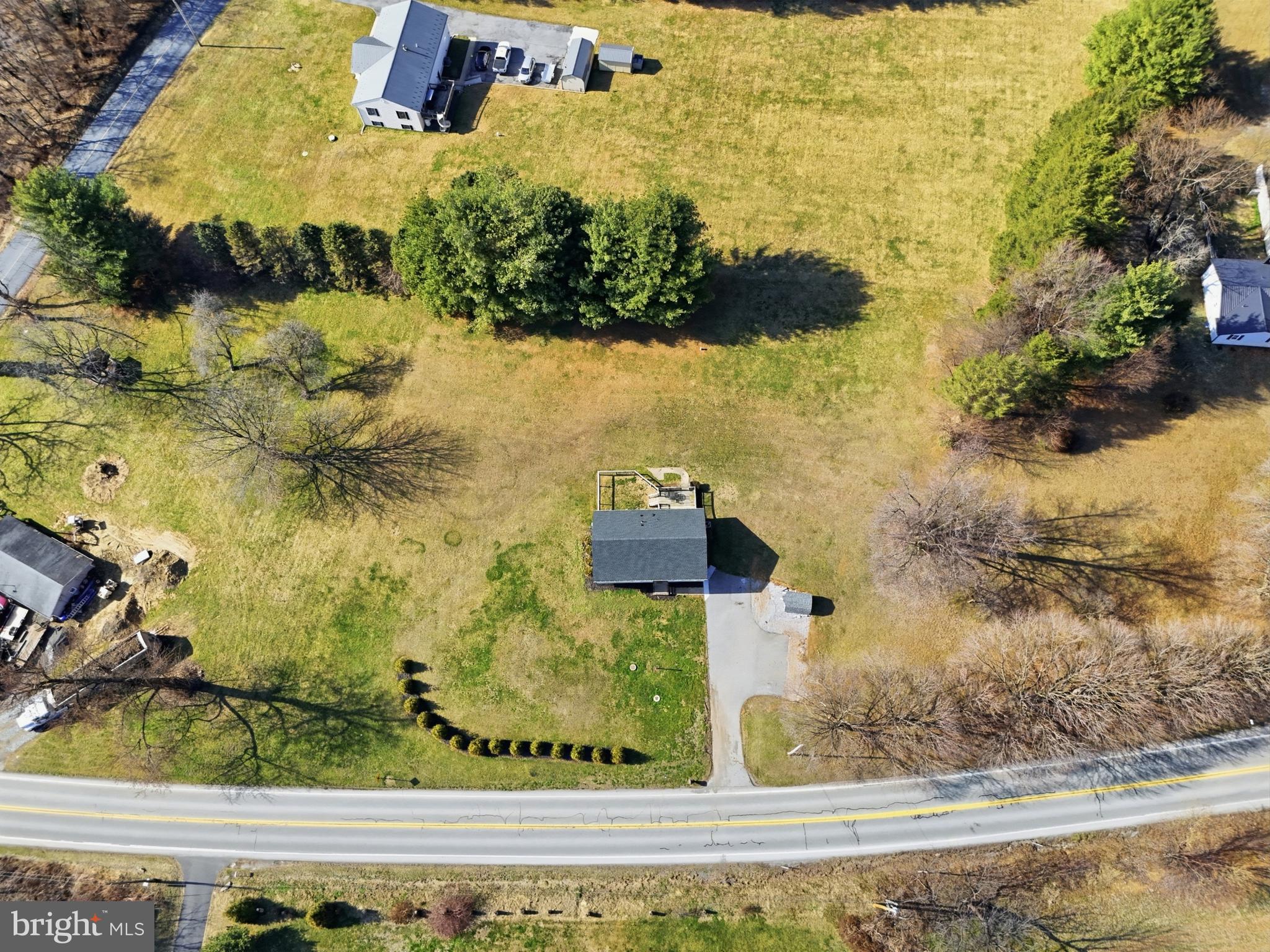 339 Lay Road Delta, PA 17314 - Photo 4 of 60