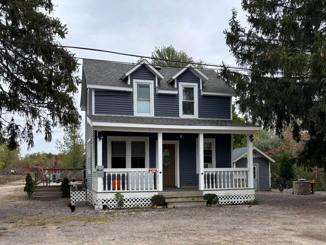 $310,000 | 21783 Highway 140, South Haven, MI 49090