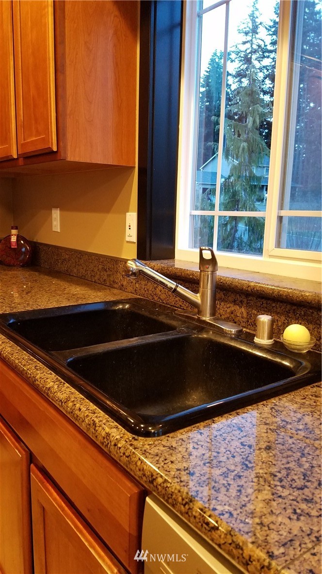 1129 Portage Road Camano Island, WA 98282 - Photo 9 of 24 Gallery Image 9
