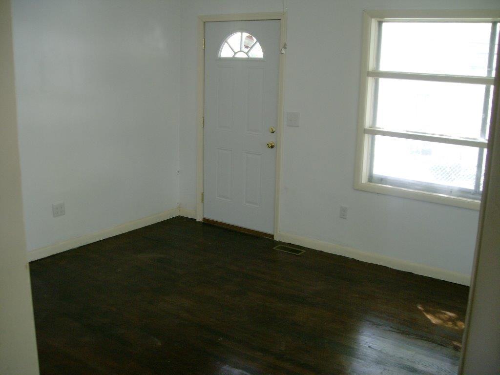 309 Ellison Road Jacksboro, TN 37757 - Photo 4 of 11 PICT9093