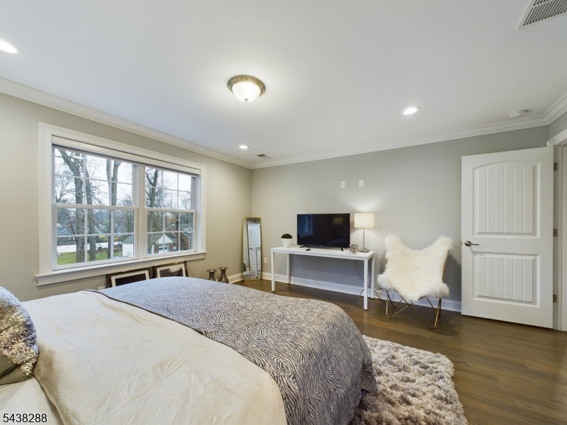 301 Garrett Road Mountainside, NJ 07092 - Photo 35 of 42