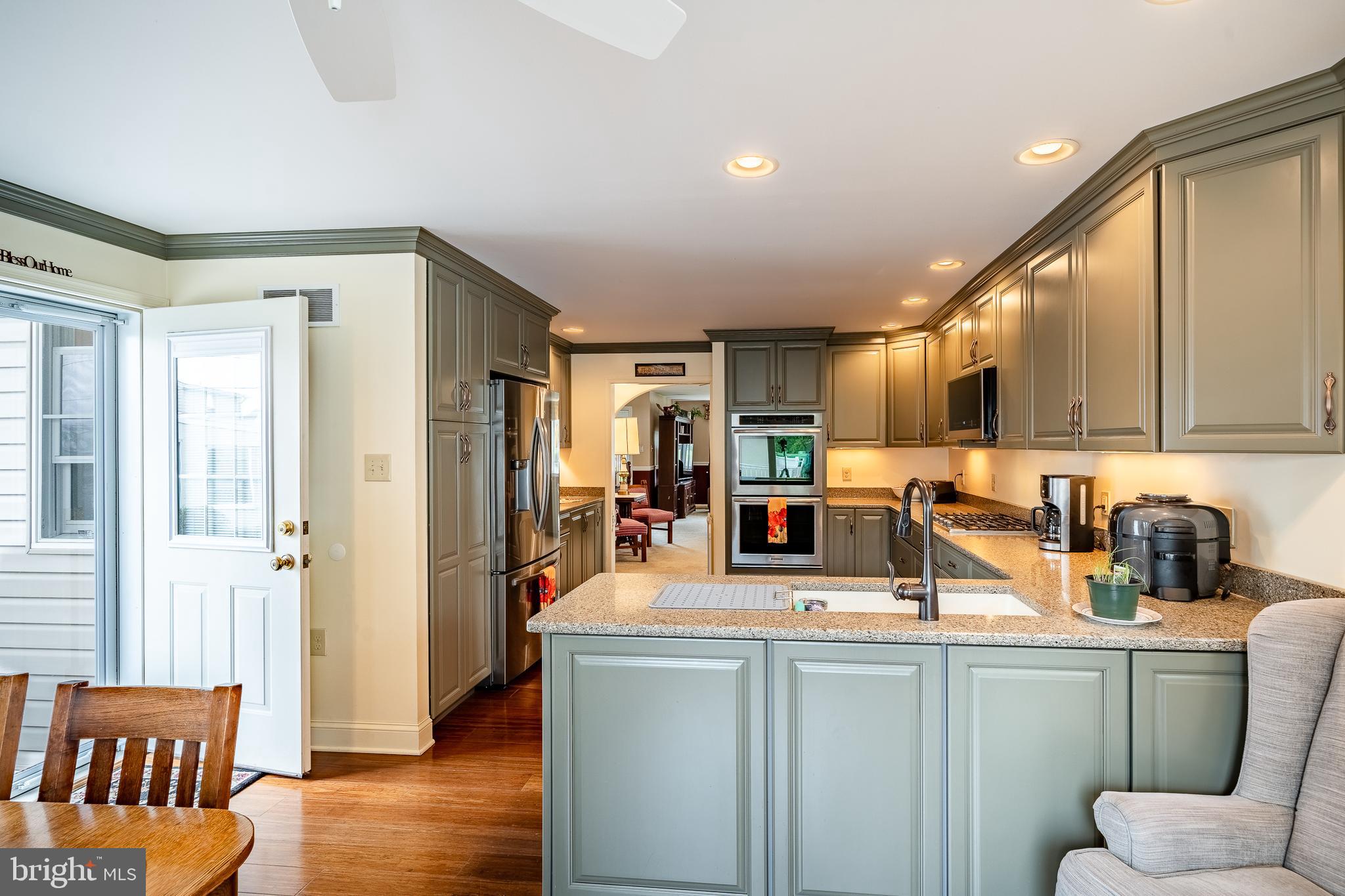 109 Locust Road Morton, PA 19070 - Photo 11 of 33 View From Eat-In Area - Spot the Double Oven!