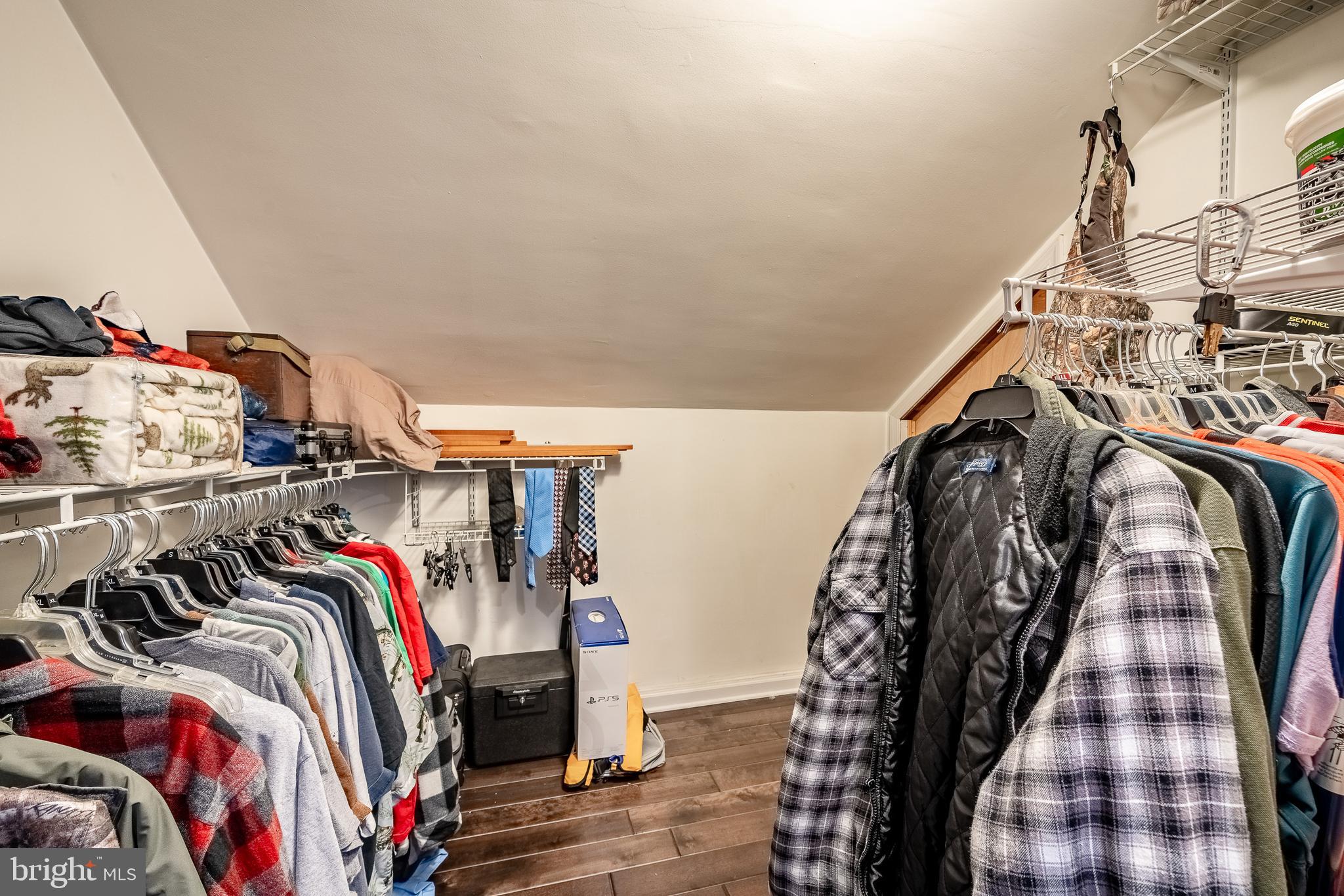109 Locust Road Morton, PA 19070 - Photo 22 of 33 Primary Walk-In Closet