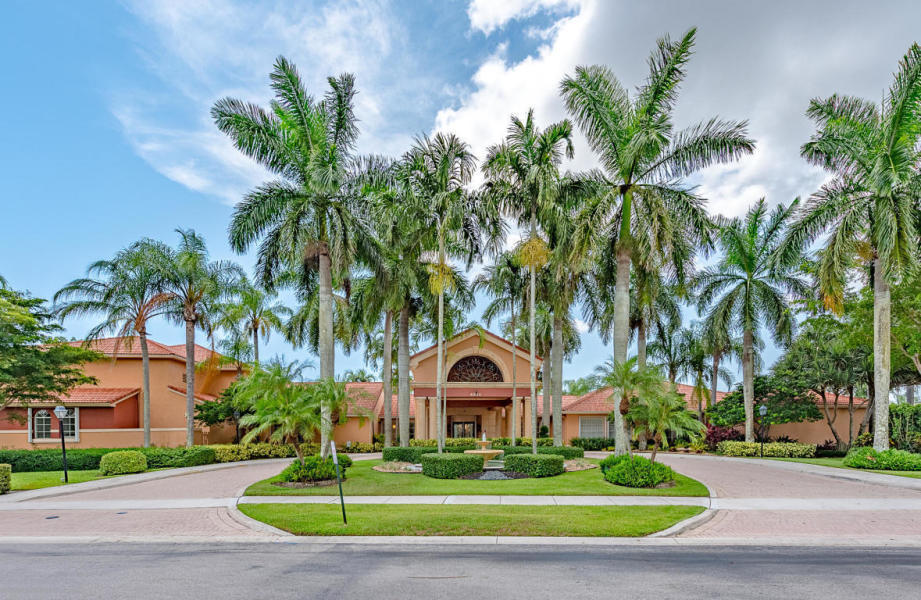 6741 Sun River Road Boynton Beach, FL 33437 - Photo 49 of 57 Front of clubhouse