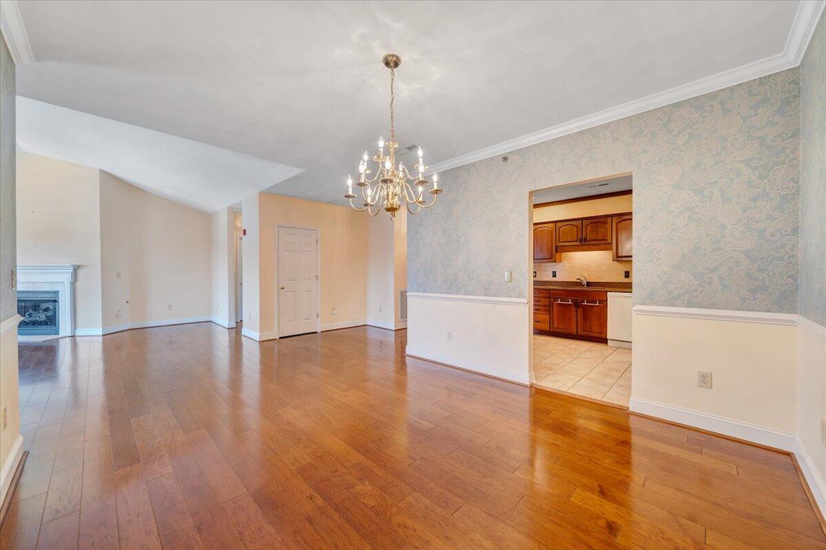 4444 Pheasant Ridge Road, Unit 404 Roanoke, VA 24014 - Photo 13 of 60 13-MIB03991