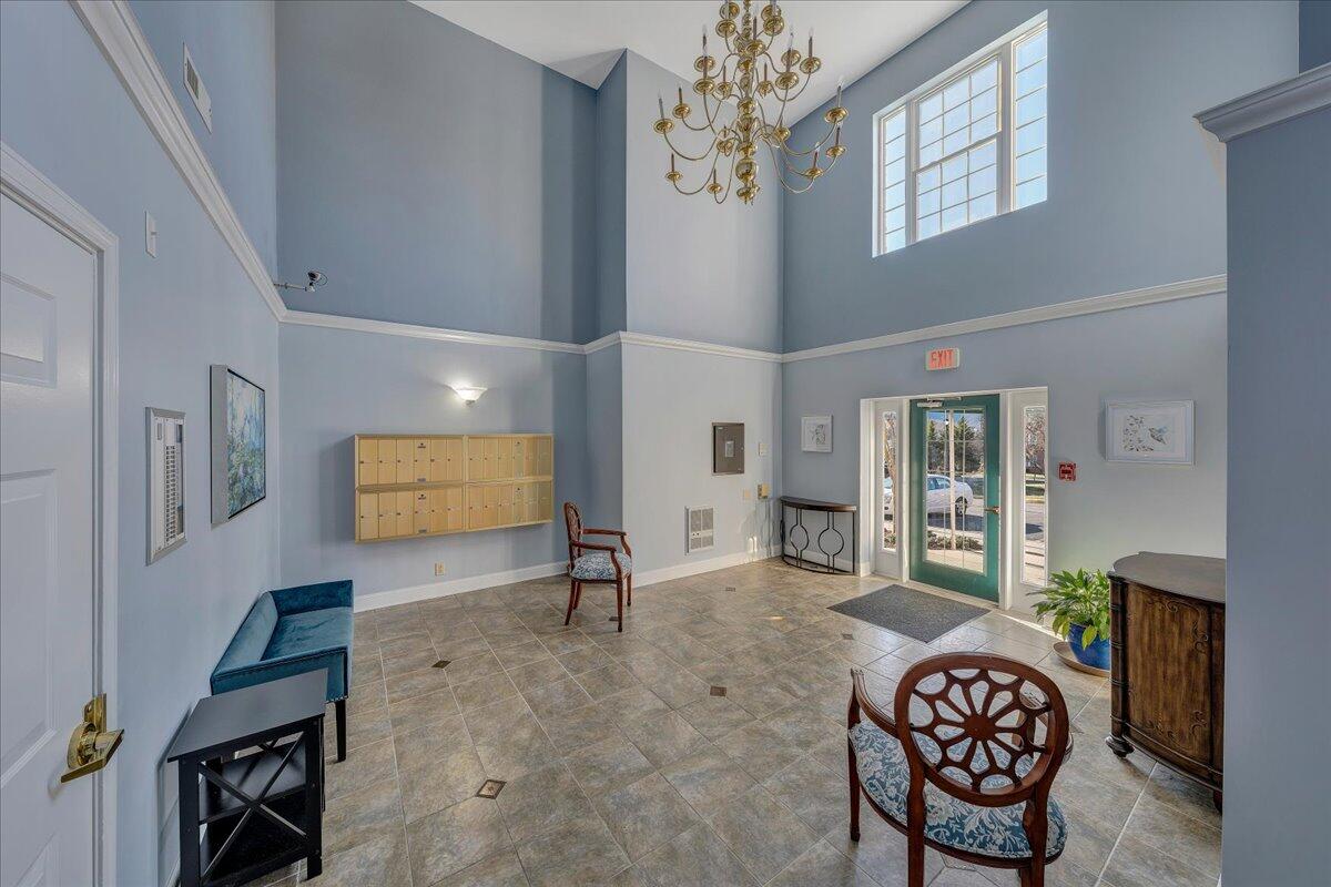 4444 Pheasant Ridge Road, Unit 404 Roanoke, VA 24014 - Photo 4 of 60 04-4444 (Building 3) MIB06589