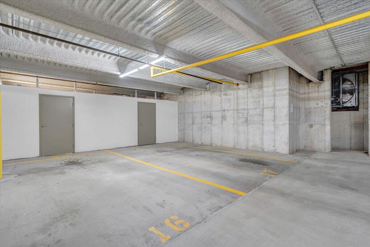 4444 Pheasant Ridge Road, Unit 404 Roanoke, VA 24014 - Photo 43 of 60 43-MIB04087