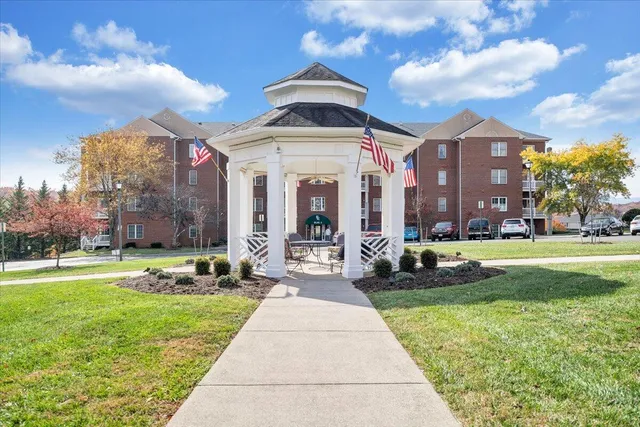 $339,999 | 4444 Pheasant Ridge Road, Unit 404, Roanoke, VA 24014