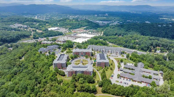 $339,999 | 4444 Pheasant Ridge Road, Unit 404, Roanoke, VA 24014