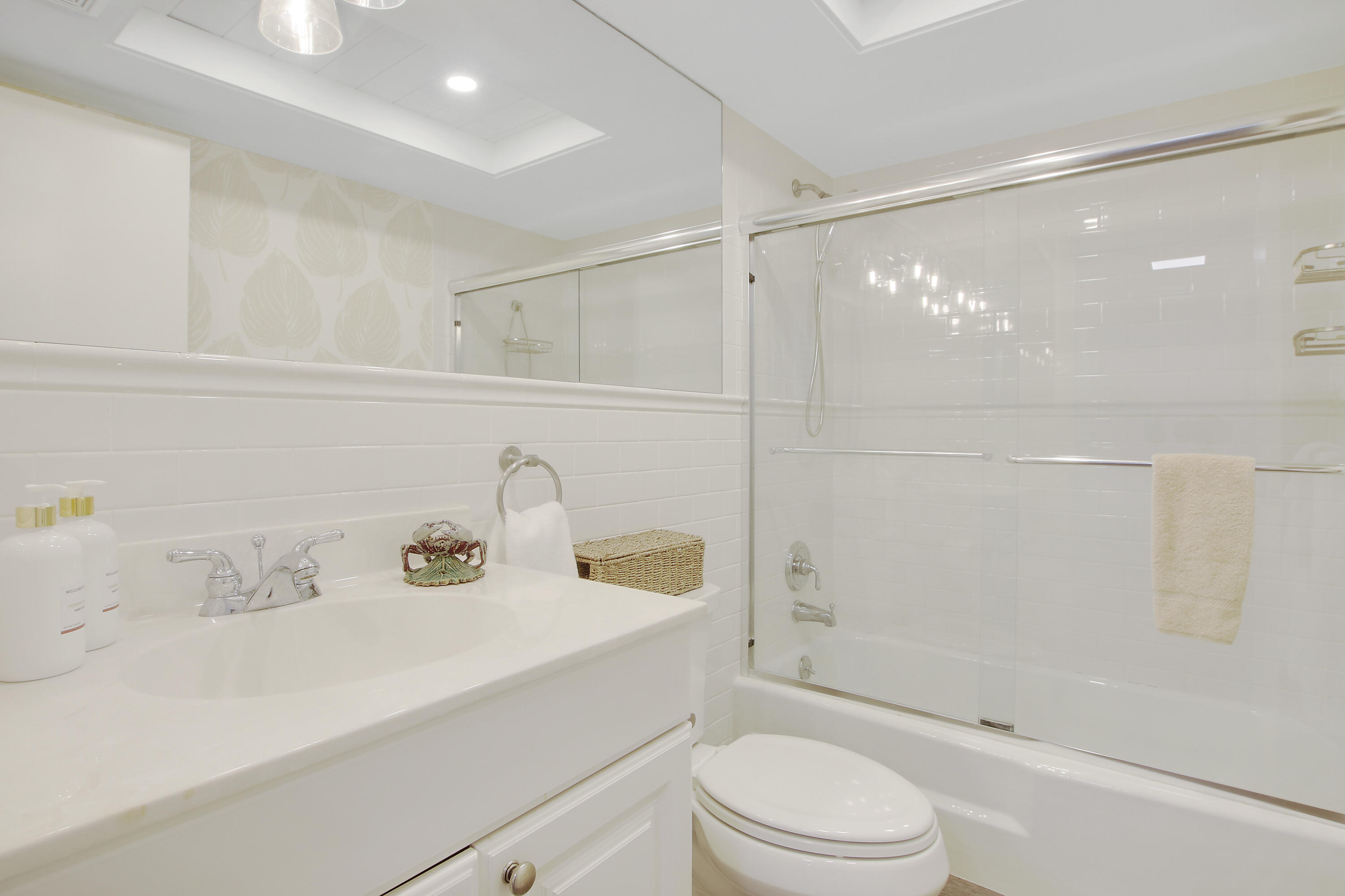 100 Waterway Road, Unit A303 Jupiter, FL 33469 - Photo 14 of 47 2nd Bath