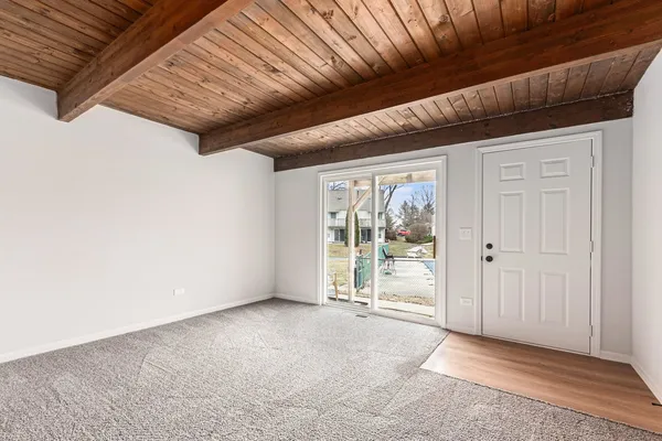 $179,900 | 79 Maude Avenue, Unit E, Fox Lake, IL 60020