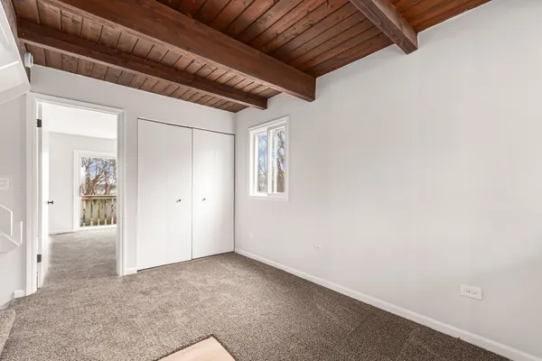 $179,900 | 79 Maude Avenue, Unit E, Fox Lake, IL 60020