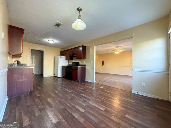 $230,000 | 1426 Arbor Pl Drive, Morrow, GA 30260