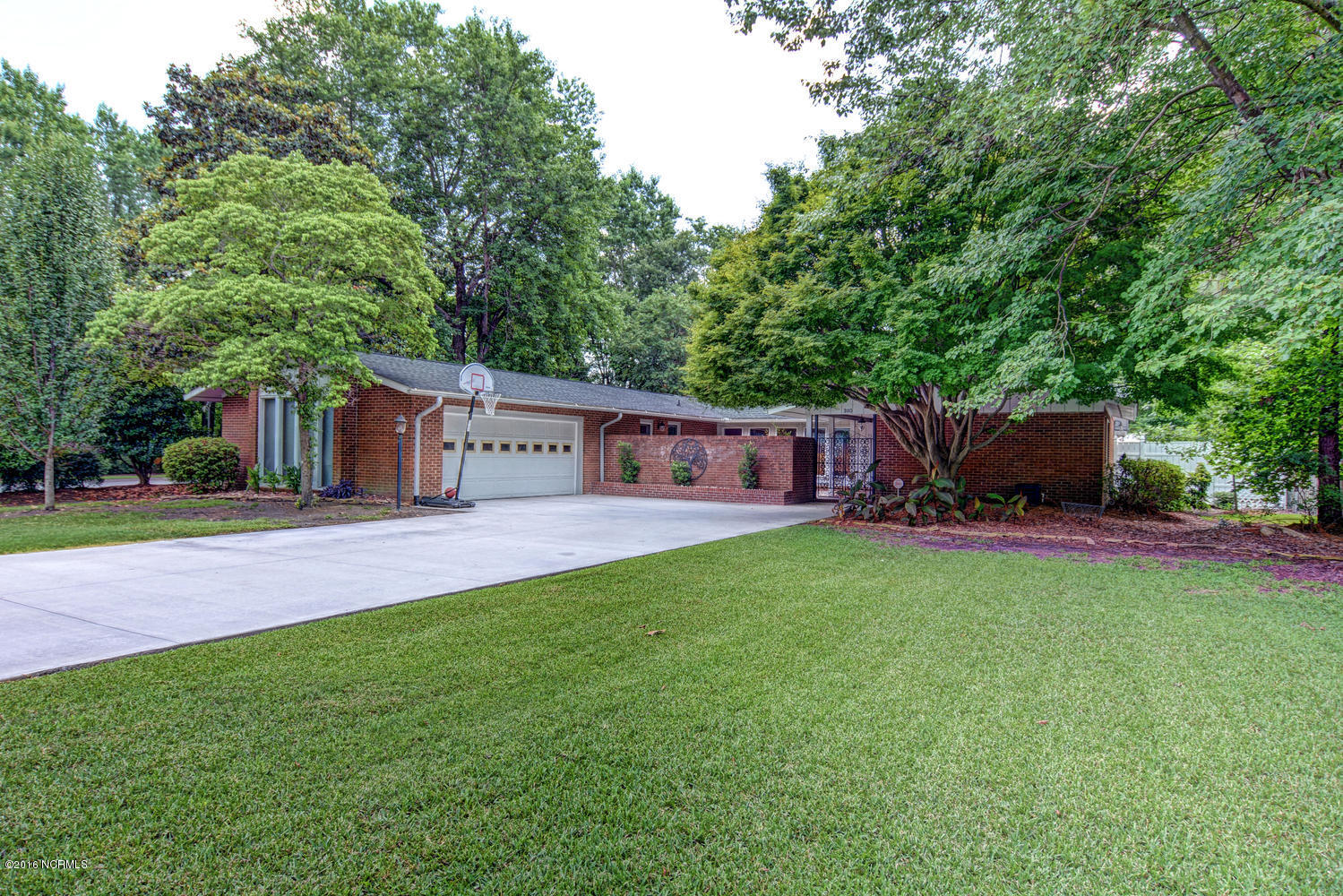 310 Lansdowne Road Wilmington, NC 28409 - Photo 1 of 31 310 Lansdowne Rd Wilmington NC-large-031