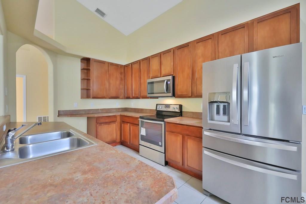 133 Raintree Circle Palm Coast, FL 32164 - Photo 11 of 23
