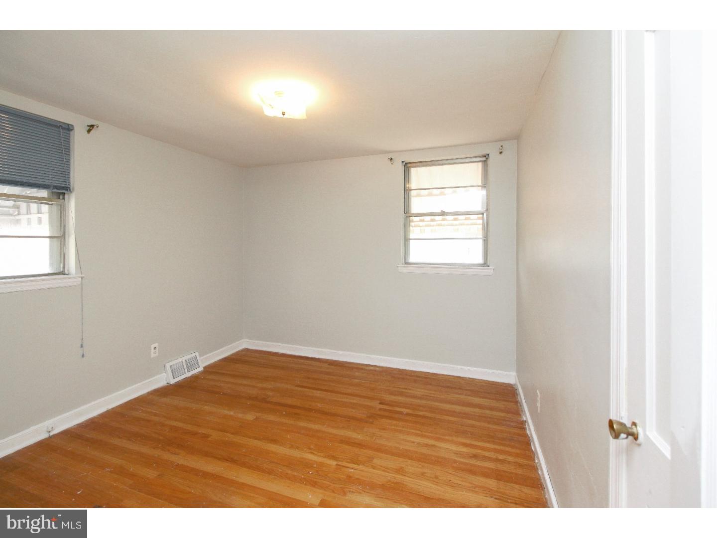 974 Rocklynn Road Springfield, PA 19064 - Photo 11 of 20 Bedroom - Main