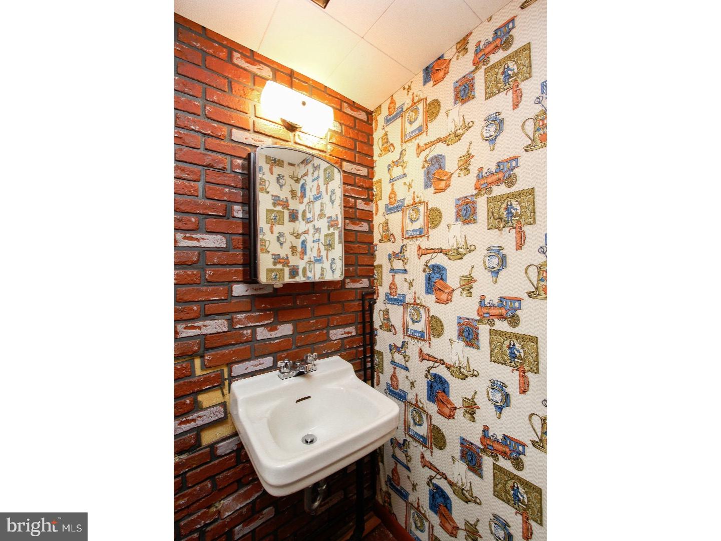 974 Rocklynn Road Springfield, PA 19064 - Photo 20 of 20 Half Bath