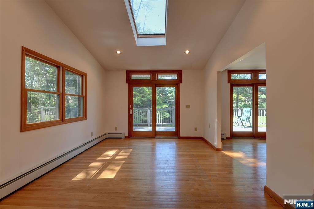 34 Knoll Road Wayne, NJ 07470 - Photo 20 of 50