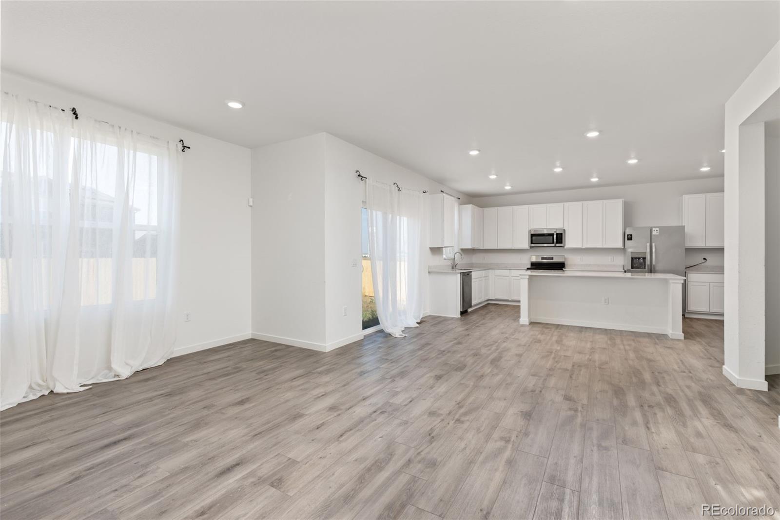 46549 Orchard Drive Bennett, CO 80102 - Photo 6 of 25